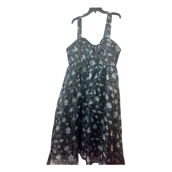 Lulu's Blue and White Ruched Tie Front Sundress - Picture 6 of 15